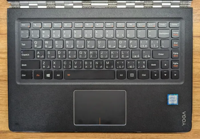 Ноутбук-трансформер Б-клас Lenovo Yoga 900-13 ISK / 13.3" (3200x1800) IPS Touch / Intel Core i7-6500U (2 (4) ядра по 2.5 - 3.1 GHz) / 8 GB DDR3 / 512 GB SSD / Intel HD Graphics 520 / WebCam / Windows 10 б/в - зображення 3