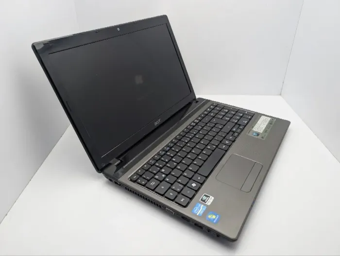 Ноутбук Acer Aspire 5750G / 15.6" (1366x768) TN / Intel Core i5-2430M (2 (4) ядра по 2.4 - 3.0 GHz) / 8 GB DDR3 / 750 GB HDD / nVidia GeForce GT 520M, 1 GB GDDR3, 64-bit / WebCam / DVD-ROM б/в - изображение 6