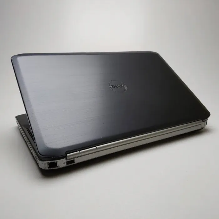 Ноутбук Б-клас Dell Latitude E5520 / 15.6" (1366x768) TN / Intel Core i5-2410M (2 (4) ядра по 2.3 - 2.9 GHz) / 8 GB DDR3 / 512 GB SSD / Intel HD Graphics 3000 / WebCam / DVD-ROM / Win 10 Pro б/в - зображення 7