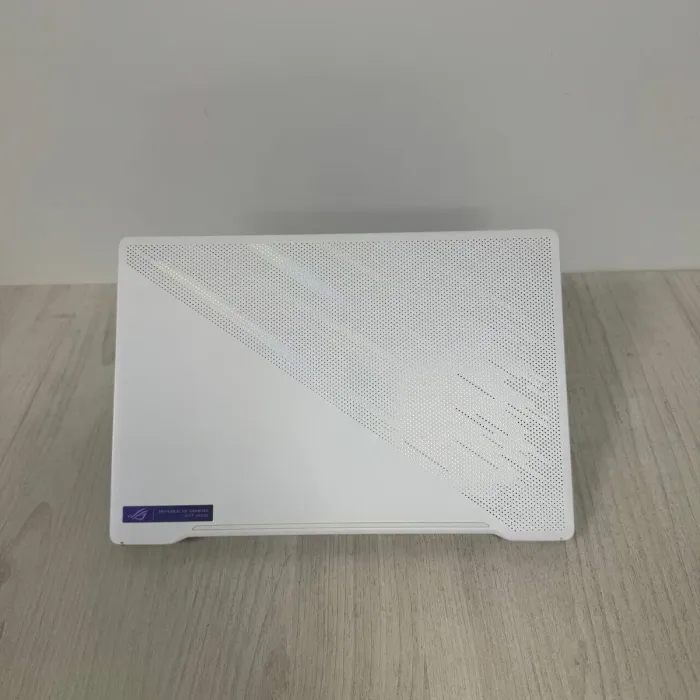 Ігровий ультрабук Asus ROG Zephyrus G14 GA401QM / 14" (1920x1080) IPS / AMD Ryzen 9 5900HS (8 (16) ядер по 3.0 - 4.6 GHz) / 16 GB DDR4 / 512 GB SSD / nVidia GeForce RTX 3060, 6 GB GDDR6, 192-bit б/в - зображення 7