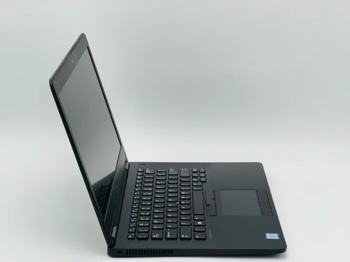 Ультрабук Dell Latitude E7470 / 14" (1920x1080) IPS / Intel Core i5-6300U (2 (4) ядра по 2.4 - 3.0 GHz) / 8 GB DDR4 / 250 GB SSD / Intel HD Graphics 520 / WebCam б/в - зображення 3