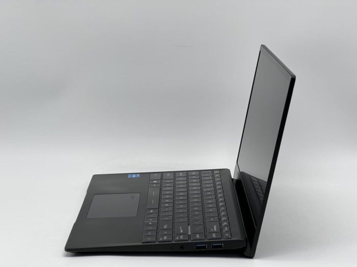 Ультрабук Б-класс MSI Summit B14 A11M-077US / 14" (1920x1080) IPS / Intel Core i5-1135G7 (4 (8) ядра по 2.4 - 4.2 GHz) / 16 GB DDR4 / 512 GB SSD / Intel Iris Xe Graphics / WebCam б/в - изображение 4