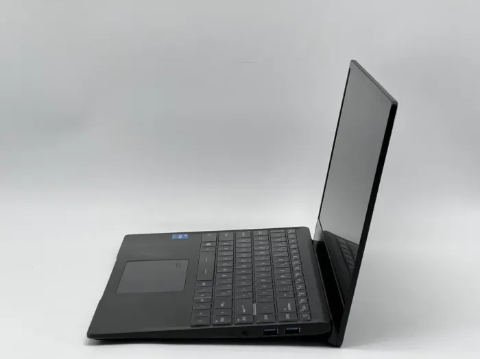 Ультрабук Б-класс MSI Summit B14 A11M-077US / 14" (1920x1080) IPS / Intel Core i5-1135G7 (4 (8) ядра по 2.4 - 4.2 GHz) / 16 GB DDR4 / 512 GB SSD / Intel Iris Xe Graphics / WebCam б/в - зображення 4