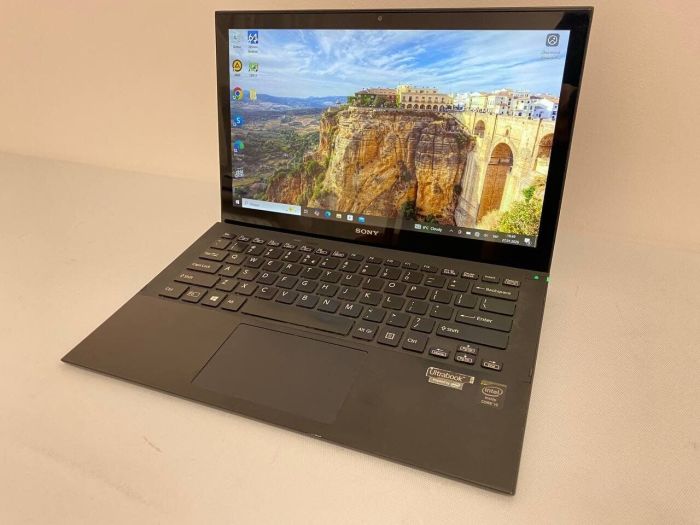 Ноутбук Б-клас Sony Vaio SVP132A1CM / 13.1" (1920x1080) TN / Intel Core i5-4200U (2 (4) ядра по 1.6 - 2.6 GHz) / 4 GB DDR3 / 128 GB SSD / Intel HD Graphics 4400 / WebCam б/в - зображення 2