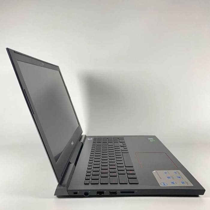 Ігровий ноутбук Dell Inspiron 7577 / 15.6" (3840x2160) IPS / Intel Core i7-7700HQ (4 (8) ядра по 2,8 - 3,8 ГГц) / 16 ГБ DDR4 / 128 ГБ SSD + 1000 ГБ HDD / nVidia GeForce GTX 1060 Max-Q, 6 ГБ GDDR5, 192-біт / WebCam / TouchID б/в - изображение 4