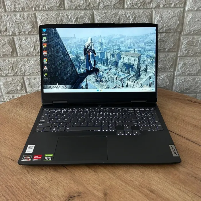 Ігровий ноутбук Б-клас Lenovo IdeaPad Gaming 3 15ARH7 / 15.6" (1920x1080) IPS / AMD Ryzen 5 6600H (6 (12) ядер по 3.3 - 4.5 GHz) / 8 GB DDR5 / 256 GB SSD / nVidia GeForce RTX 3050, 4 GB GDDR6, 128-bit б/в - зображення 2