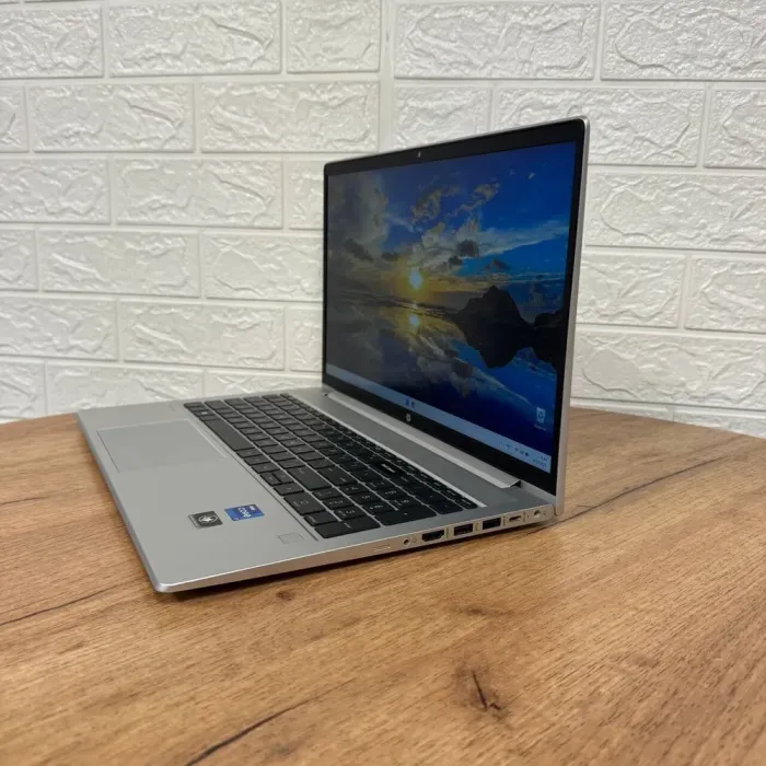 Ультрабук HP ProBook 450 G9 / 15.6" (1920x1080) IPS / Intel Core i7-1255U (10 (12) ядер по 1.7 - 4.7 GHz) / 16 GB DDR4 / 512 GB SSD / Intel Intel Iris Xe Graphics / WebCam б/в - зображення 5