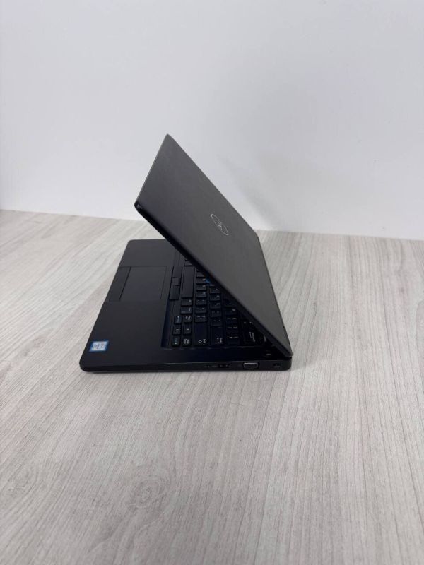 Ультрабук Б-клас Dell Latitude 5480 / 14" (1920x1080) IPS / Intel Core i7-7600U (2 (4) ядра по 2.8 - 3.9 GHz) / 8 GB DDR4 / 128 GB SSD M.2 / Intel HD Graphics 620 / WebCam б/в - зображення 7