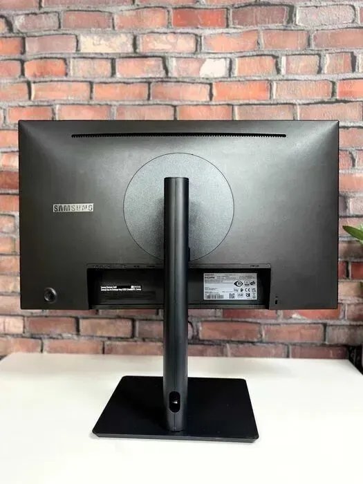 Монітор Samsung S24R652FDU / 24" (1920x1080) IPS / HDMI, DisplayPort, VGA, USB 3.0, Audio / VESA 100x100 б/в - зображення 5