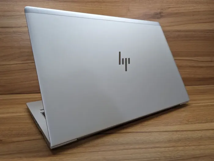 Ультрабук HP EliteBook 850 G5 / 15.6" (1920x1080) IPS / Intel Core i7-8650U (4 (8) ядра по 1.9 - 4.2 GHz) / 16 GB DDR4 / 512 GB SSD / Intel UHD Graphics 620 / WebCam / TouchID / Windows 10 б/в - зображення 7