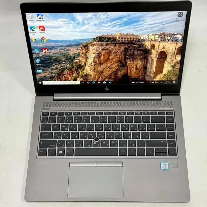 Мобільна робоча станція HP ZBook 14u G5 / 14" (1920x1080) IPS / Intel Core i7-8565U (4 (8) ядра по 1.8 - 4.6 GHz) / 16 GB DDR4 / 512 GB SSD / Intel UHD Graphics / WebCam / Windows 10 Pro б/в - зображення 3