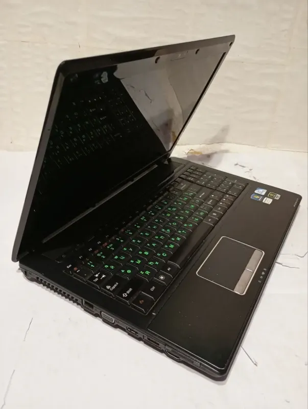Ноутбук Б-клас Lenovo IdeaPad G560 / 15.6" (1366x768) TN / Intel Pentium P6100 (2 ядра по 2.0 GHz) / 4 GB DDR3 / 500 GB HDD / nVidia GeForce 310M, 512 MB GDDR3, 64-bit / WebCam / DVD-ROM б/в - зображення 4