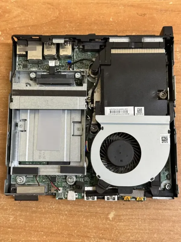 Неттоп HP ProDesk 600 G3 Mini USFF / Intel Core i5-6500T (4 ядра по 2.5 - 3.1 GHz) / 8 GB DDR4 / 120 GB SSD / Intel HD Graphics 530 / DisplayPort б/в - зображення 6