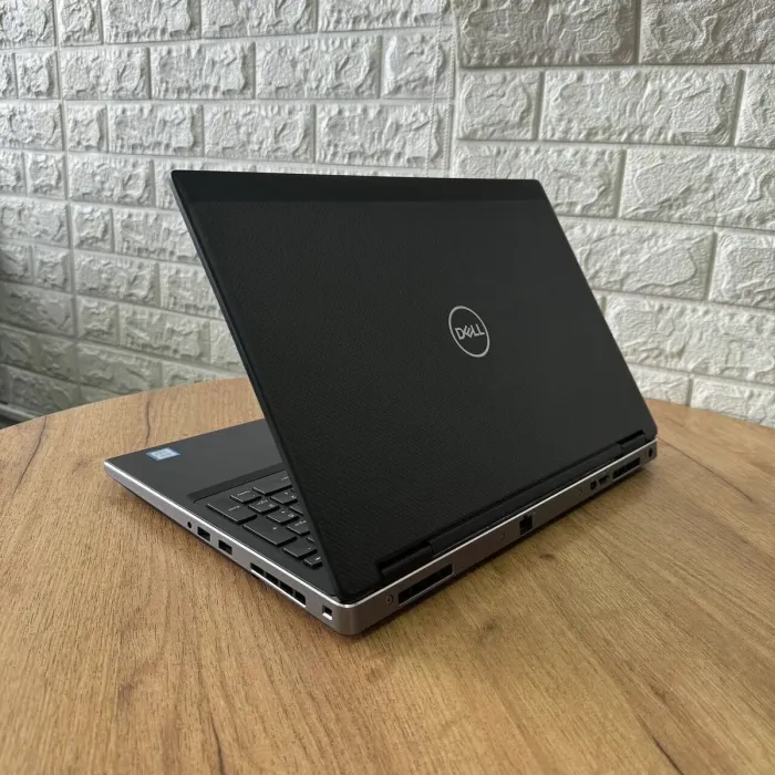 Мобільна робоча станція Dell Precision 7530 / 15.6" (1920x1080) IPS / Intel Core i5-8400H (4 (8) ядер по 2.5 - 4.2 GHz) / 32 GB DDR4 / 256 GB SSD / nVidia Quadro P1000, 4 GB GDDR5, 128-bit / WebCam б/в - зображення 6