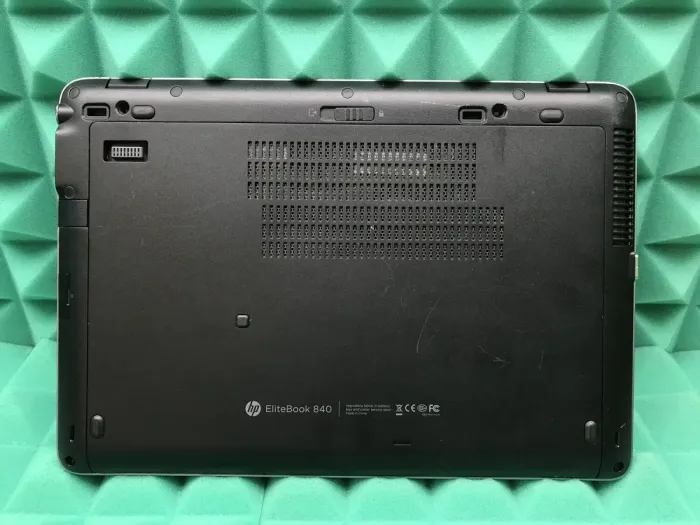 Ультрабук Б-класс HP EliteBook 840 G2 / 14" (1600x900) TN / Intel Core i5-5300U (2 (4) ядра по 2.3 - 2.9 GHz) / 8 GB DDR3 / 240 GB SSD / Intel HD Graphics 5500 / WebCam  б/в - зображення 6