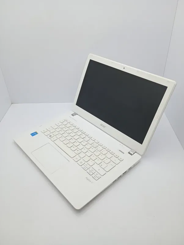Ноутбук Acer Aspire V3-371 / 13.3" (1366x768) TN / Intel Core i3-4158U (2 (4) ядра по 2 GHz) / 6 GB DDR3 / 120 GB SSD / Iris Graphics 5100 / WebCam б/в - зображення 6