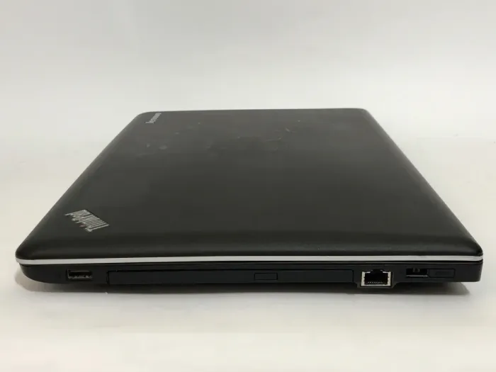 Ноутбук Б-клас Lenovo ThinkPad E540 / 15.6" (1366x768) TN / Intel Core i3-4000M (2 (4) ядра по 2.4 GHz) / 8 GB DDR3 / 128 GB SSD / Intel HD Graphics 4600 / WebCam / DVD-ROM / Win 10 Pro б/в - зображення 4