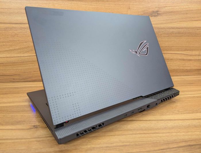 Ігровий ноутбук Asus ROG Strix G713PI / 17.3" (2560x1440) IPS / AMD Ryzen 9 7945HX (16 (32) ядер по 2.5 - 5.4 GHz) / 32 GB DDR5 / 1000 GB SSD / nVidia GeForce RTX 4070, 8 GB GDDR6, 128-bit / WebCam / Windows 11 б/в - зображення 9