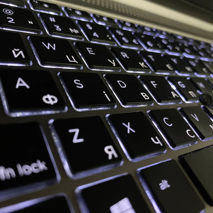 Ультрабук Б-клас HP EliteBook 840 G6 / 14" (1920x1080) IPS / Intel Core i5-8365U (4 (8) ядра по 1.6 - 4.1 GHz) / 16 GB DDR4 / 256 GB SSD / AMD Radeon 550X, 2 GB GDDR5, 128-bit / WebCam / Fingerprint б/в - зображення 6