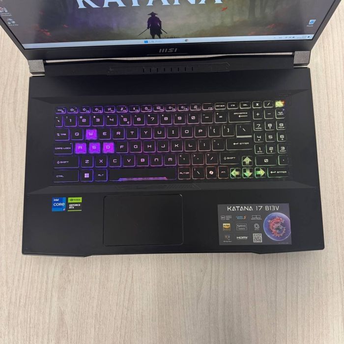 Ігровий ноутбук MSI Katana 17 B13VGK / 17,3" (1920x1080) IPS / Intel Core i7-13620H (10 (16) ядер по 3,6 - 4,9 ГГц) / 16 ГБ DDR5 / 1000 ГБ SSD M.2 / nVidia GeForce RTX 4070, 8 ГБ GDDR6, 128-біт / Веб-камера б/в - изображение 3