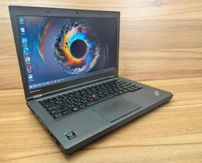 Ноутбук Б-клас Lenovo ThinkPad T440p / 14" (1366x768) TN / Intel Core i5-4200U (2 (4) ядра по 1.6 - 2.6 GHz) / 8 GB DDR3 / 240 GB SSD / Intel HD Graphics 4400 / WebCam / Windows 10 б/в - зображення 5