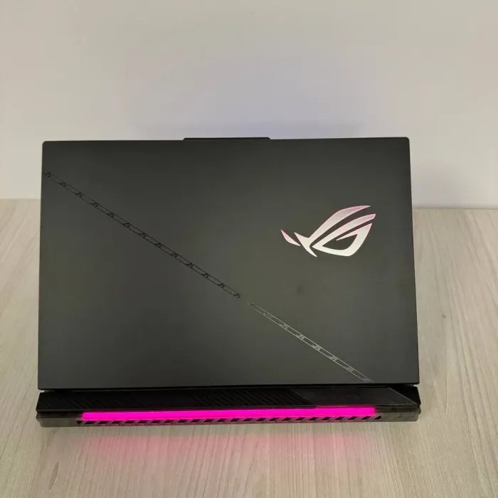 Ігровий ноутбук Б-клас Asus ROG Strix Scar 16 G634JZ / 16" (2560x1600) IPS / Intel Core i9-13980HX (24 (32) ядер по 2.2 - 5.5 GHz) / 32 GB DDR5 / 1000 GB SSD NVMe / nVidia GeForce RTX 4080, 12 GB GDDR6, 192-bit / WebCam б/в - зображення 3