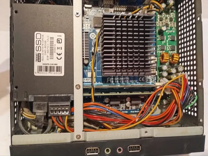 ПК Patriot Optim Mini K J1900 SFF / Intel Celeron 1037U (2 ядра по 1.8 GHz) / 8 GB DDR3 / 60 GB SSD / Intel HD Graphics б/в - зображення 6