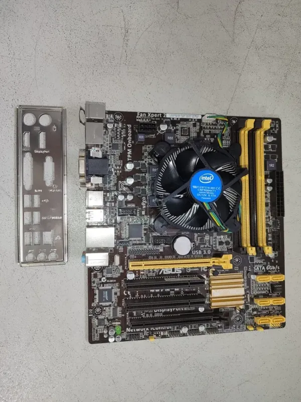 Комплект: материнська плата Asus Q87M-E / Intel Core i5-4570 (4 ядра по 3.2 - 3.6 GHz) / Intel HD Graphics 4600 / Socket LGA1150 / Кулер BOX б/в - зображення 3