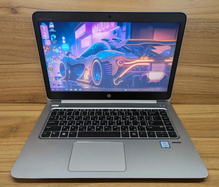 Ультрабук HP EliteBook Folio 1040 G3 / 14" (1920x1080) IPS / Intel Core i5-6200U (2 (4) ядра по 2.3 - 2.8 GHz) / 8 GB DDR4 / 256 GB SSD / Intel HD Graphics 520 / WebCam / Fingerprint / Windows 10 б/в - зображення 2