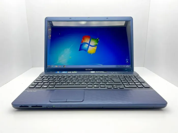 Ноутбук Sony Vaio PCG-7181M / 15.6" (1366x768) TN / Intel Core i3-2310M (2 (4) ядра по 2.1 GHz) / 4 GB DDR3 / 500 GB HDD / nVidia GeForce 410M, 1 GB DDR3, 64-bit / WebCam б/в - зображення 2