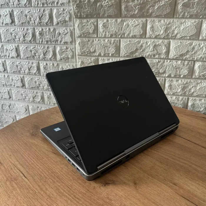 Мобільна робоча станція Dell Precision 7510 / 15.6" (1920x1080) IPS / Intel Core i7-6820HQ (4 (8) ядра по 2.7 - 3.6 GHz) / 16 GB DDR4 / 128 GB SSD M.2 + 500 GB HDD / nVidia Quadro M1000M, 2 GB GDDR5, 128-bit / WebCam б/в - зображення 6