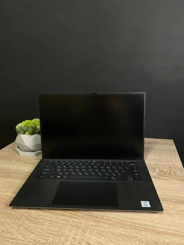 Мобільна робоча станція Dell Precision 5550 / 15.6" (1920x1080) IPS / Intel Core i7-10850H (6 (12) ядер по 2.7 - 5.1 GHz) / 16 GB DDR4 / 512 GB SSD M.2 / nVidia Quadro T1000, 4 GB GDDR5, 128-bit / WebCam / Win 10 б/в - зображення 2