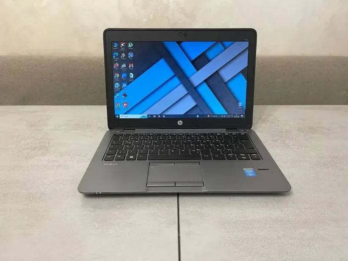 Нетбук HP EliteBook 820 G2 / 12.5" / Core i5-5300U (2(4) ядра по 2.3-2.9GHz) / 8GB DDR3 / 250GB SSD / HD Graphics 5500 / WebCam / DisplayPort / 4G LTE б/в - зображення 2
