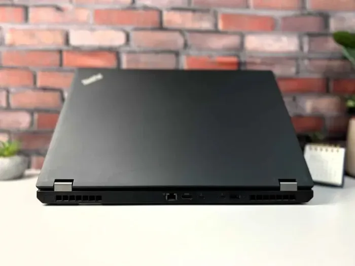 Мобільна робоча станція Lenovo ThinkPad P52 / 15.6" (1920x1080) IPS / Intel Core i7-8850H (6 (12) ядер по 2.6 - 4.3 GHz) / 16 GB DDR4 / 256 GB SSD / nVidia Quadro P2000, 4 GB GDDR5, 128-bit / WebCam б/в - зображення 7