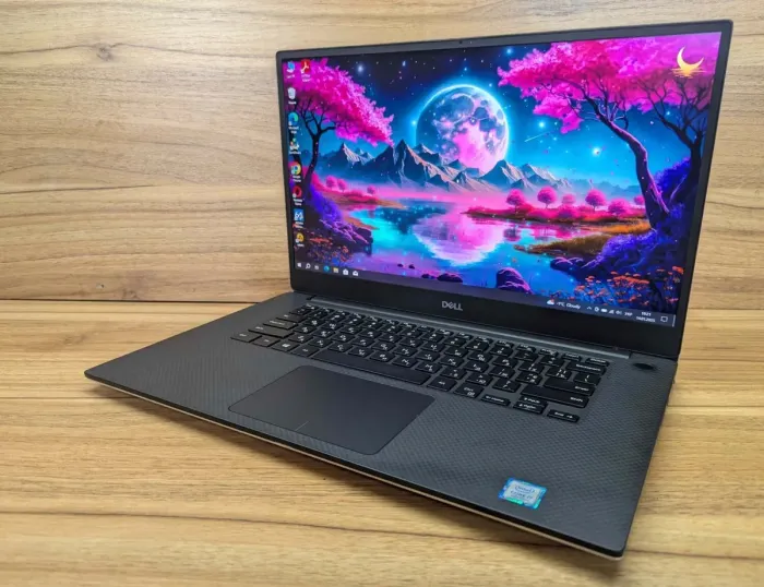 Мобільна робоча станція Dell Precision 5540 / 15.6" (1920x1080) IPS / Intel Core i7-9850H (6 (12) ядер по 2.6 - 4.6 GHz) / 32 GB DDR4 / 512 GB SSD / nVidia Quadro T1000, 4 GB GDDR6, 128-bit / WebCam / Windows 10 б/в - зображення 5