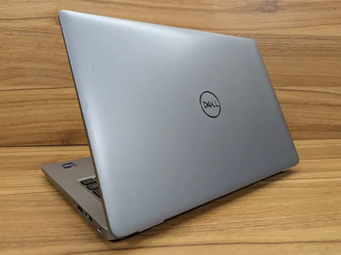 Ультрабук Dell Latitude 5440 / 14" (1920x1080) IPS / Intel Core i5-1345U (10 (12) ядер по 3.5 - 4.7 GHz) / 32 GB DDR4 / 512 GB SSD / Intel Iris Xe Graphics / WebCam / Windows 11 б/в - зображення 7