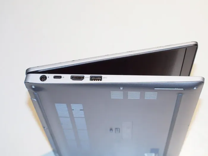 Ультрабук Б-клас Dell Latitude 5310 / 13.3" (1920x1080) IPS Touch / Intel Core i5-10310U (4 (8) ядра по 1.7 - 4.4 GHz) / 16 GB DDR4 / 256 GB SSD / Intel UHD Graphics / WebCam / Win 11 Pro б/в - зображення 6