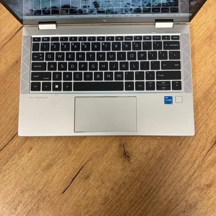 Ультрабук-трансформер Б-класс HP EliteBook 830 G8 x360 / 13.3" (1920x1080) IPS Touch / Intel Core i5-1145G7 (4 (8) ядра по 2.6 - 4.4 GHz) / 16 GB DDR4 / 512 GB SSD / Intel Iris Xe Graphics / WebCam б/в - зображення 7
