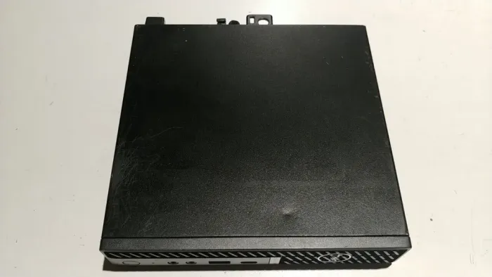 Неттоп Б-клас Dell OptiPlex 7000 Micro USFF / Intel Core i5-12500T (6 (12) ядер по 2.0 - 4.4 GHz) / 16 GB DDR4 / 256 GB SSD / Intel UHD Graphics 770 / Win 11 Pro б/в - зображення 4