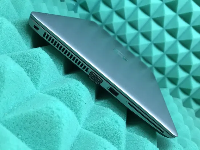 Ноутбук Б-клас HP EliteBook / 14" TN / Core i5-6300U (2(4) ядра по 2.4-3 GHz) / 8GB DDR4 / 256GB SSD / HD Graphics 520 / WebCam б/в - зображення 6