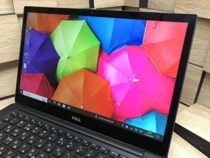 Ноутбук Б-клас Dell Latitude 7480 / 14" (2560x1440) IPS Touch / Intel Core i5-7300U (2 (4) ядра по 2.6 - 3.5 GHz) / 8 GB DDR4 / 256 GB SSD / Intel HD Graphics 620 / WebCam б/в - зображення 3