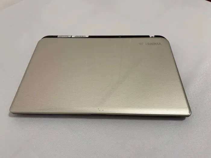 Ноутбук Б-клас Toshiba Satellite L50-B-1DR / 15.6" (1366x768) TN / Intel Core i5-4200U (2 (4) ядра по 1.6 - 2.6 GHz) / 8 GB DDR3 / 128 GB SSD / AMD Radeon R5 M230, 2 GB DDR3, 64-bit / WebCam б/в - зображення 7