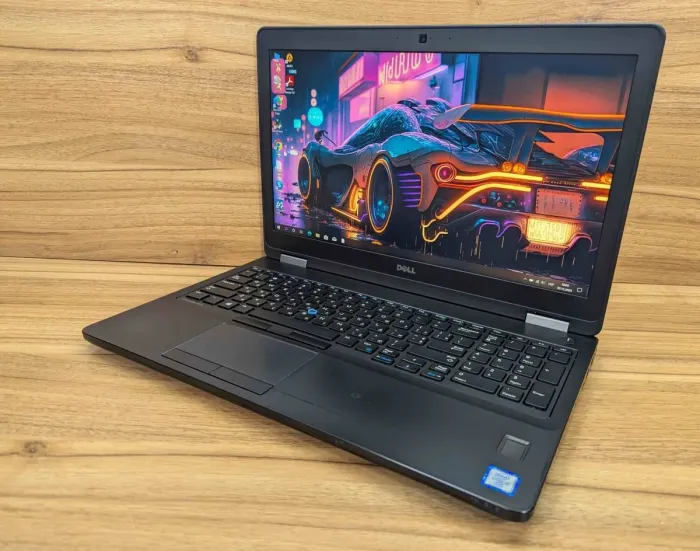 Ноутбук Б-клас Dell Latitude E5570 / 15.6" (1920x1080) IPS / Intel Core i7-6820HQ (4 (8) ядра по 2.7 - 3.6 GHz) / 16 GB DDR4 / 512 GB SSD / AMD Radeon R7 M370, 2 GB GDDR5, 128-bit / WebCam / TouchID / Windows 10 б/в - зображення 6
