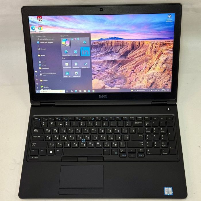 Ноутбук Б-клас Dell Latitude 5580 / 15.6" (1920x1080) TN / Intel Core i5-6300U (2 (4) ядра по 2.4 - 3.0 GHz) / 8 GB DDR4 / 256 GB SSD / Intel HD Graphics 520 / WebCam / Windows 10 Pro б/в - зображення 3
