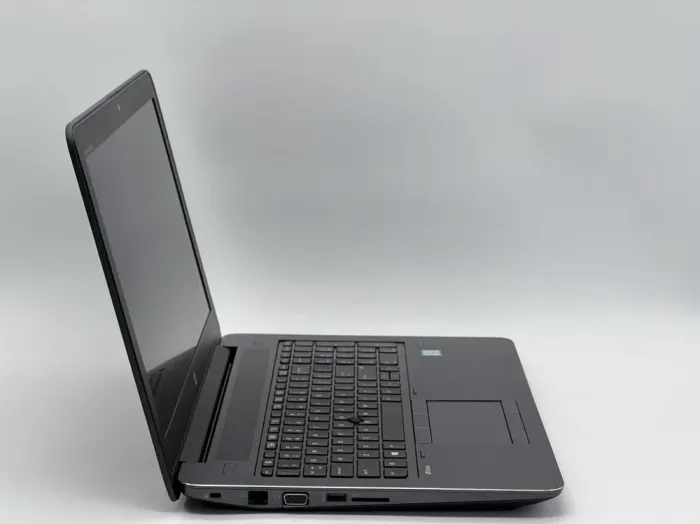 Мобільна робоча станція HP Zbook 15 G3 / 15.6" (1920x1080) TN / Intel Core i7-6820HQ (4 (8) ядра по 2.7 - 3.6 GHz) / 16 GB DDR4 / 480 GB SSD / nVidia Quadro M1000M, 2 GB GDDR5, 128-bit / WebCam б/в - зображення 3