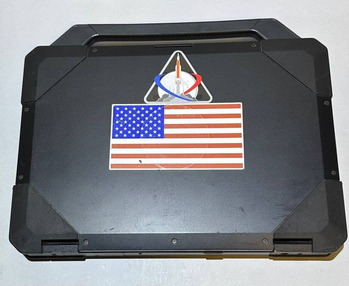 Захищений ноутбук Dell Latitude 14 Rugged 5414 / 14" (1920x1080) IPS Touch / Intel Core i5-6300U (2 (4) ядра по 2,4 - 3,0 ГГц) / 16 ГБ DDR4 / 256 ГБ SSD / AMD Radeon R7 M360, 2 ГБ DDR3, 64-біт / WebCam б/в - зображення 6