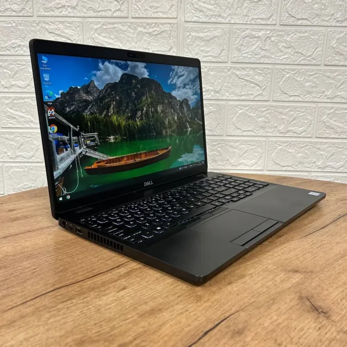 Ноутбук Б-клас Dell Latitude 5500 / 15.6" (1920x1080) IPS / Intel Core i5-8265U (4 (8) ядра по 1.6 - 3.9 GHz) / 8 GB DDR4 / 256 GB SSD / Intel UHD Graphics 620 / WebCam б/в - зображення 4
