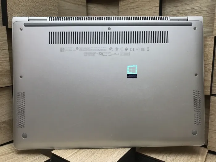 Ноутбук-трансформер HP EliteBook x360 1030 G2 / 13.3" (1920x1080) IPS Touch / Intel Core i5-7300U (2 (4) ядра по 2.6 - 3.5 GHz) / 8 GB DDR4 / 256 GB SSD M.2 / Intel HD Graphics 620 / WebCam / Fingerprint / USB 3.1 / HDMI б/в - зображення 9