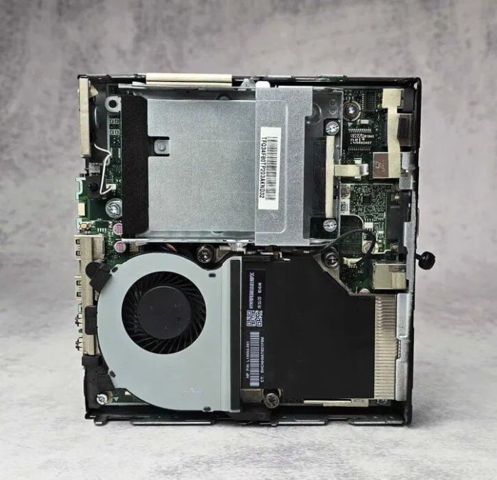 Неттоп HP ProDesk 400 G5 Mini USFF / Intel Core i3-9100T (4 ядра по 3.1 - 3.7 GHz) / 8 GB DDR4 / 128 GB SSD / Intel UHD Graphics 630 / Win 10 Pro б/в - зображення 4