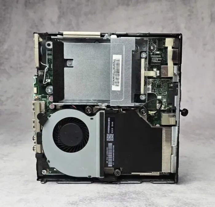 Неттоп HP ProDesk 400 G5 Mini USFF / Intel Core i3-9100T (4 ядра по 3.1 - 3.7 GHz) / 8 GB DDR4 / 128 GB SSD / Intel UHD Graphics 630 / Win 10 Pro б/в - зображення 4